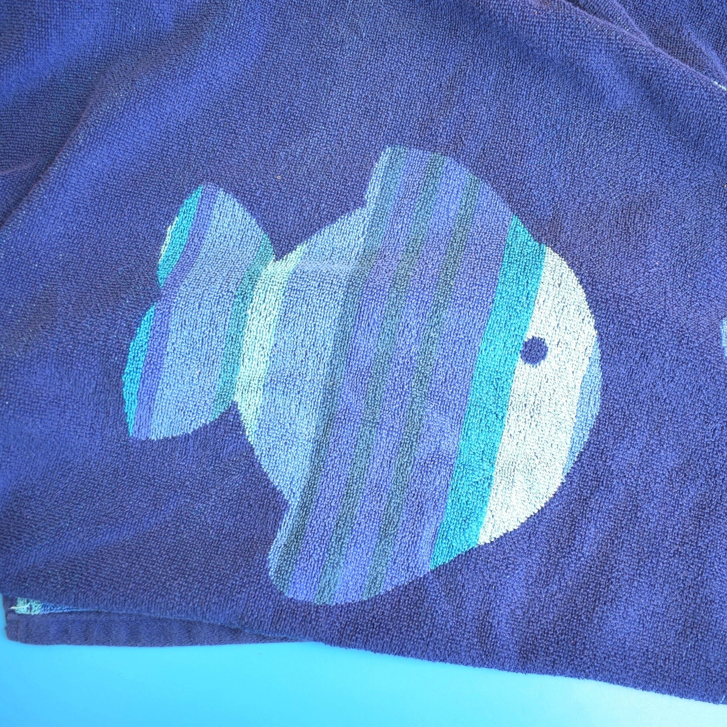 Vintage 1980s Bath Towel - Fish Design - 2 Colours