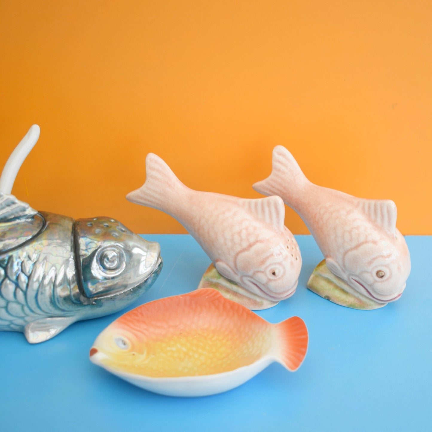 Vintage 1960s Fish Cruet Set / Salt & Pepper / Pin Dish - Melba Ware by Vintage
