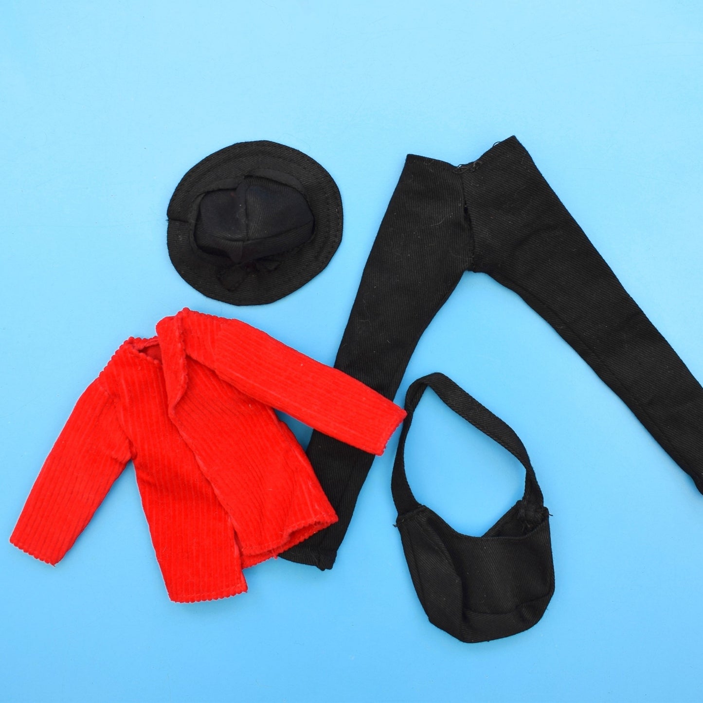 Vintage 1970s Sindy Doll Outfit- Shop Around by Pineapple Retro
