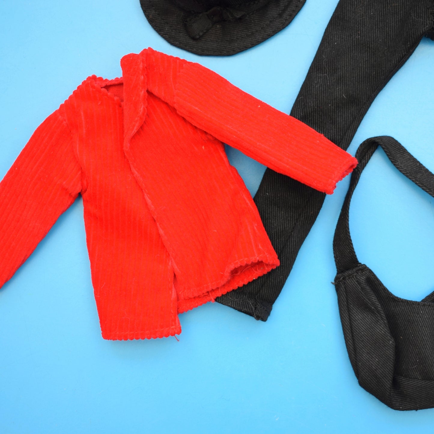 Vintage 1970s Sindy Doll Outfit- Shop Around by Pineapple Retro