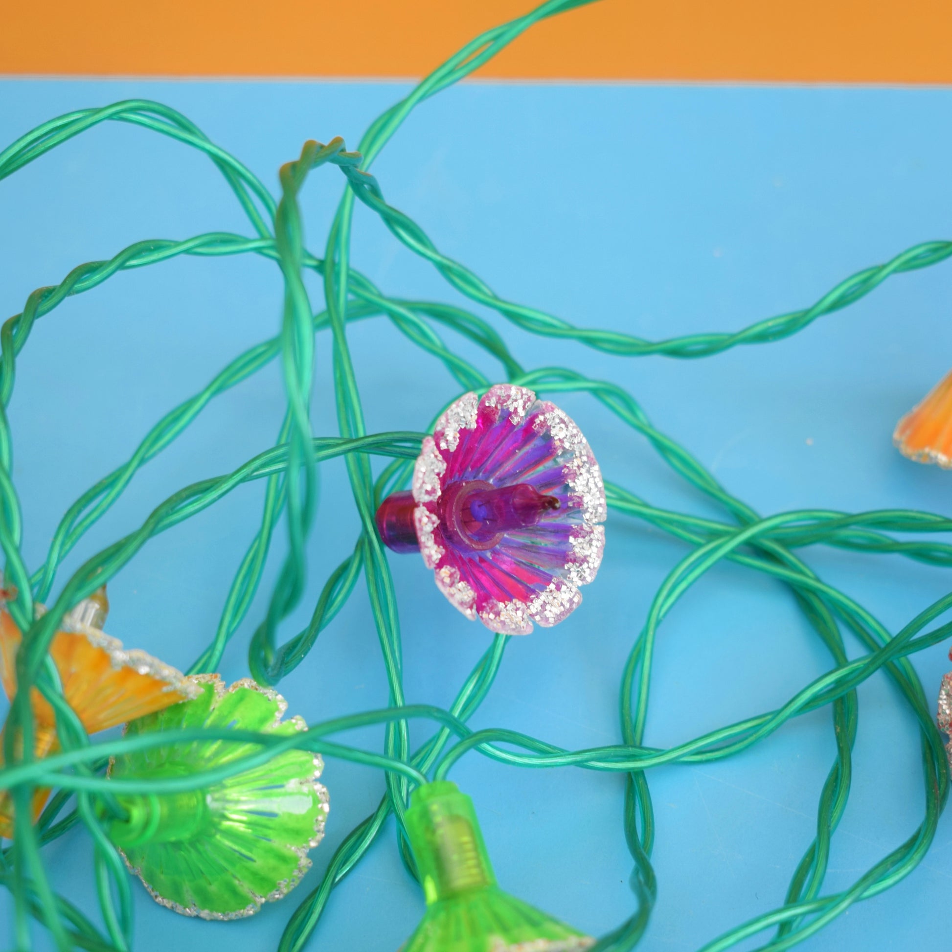 Vintage 1960s Christmas Glitter Flower Lights - Pifco by Pineapple Retro