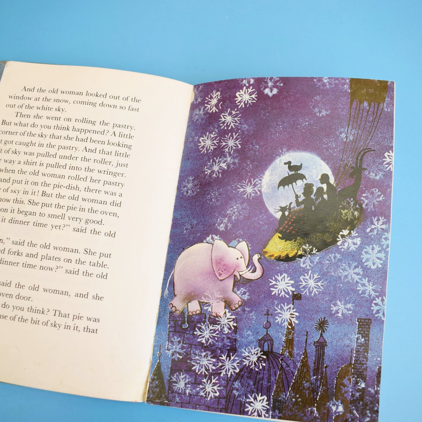 Vintage Pop Up Book - The First Noel / A Necklace of Raindrops -Jan Pienkowski by Pineapple Retro