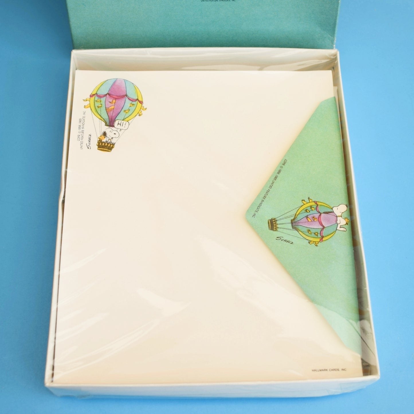 Vintage 1970s Snoopy Writing Paper Set - Hot Air Balloon