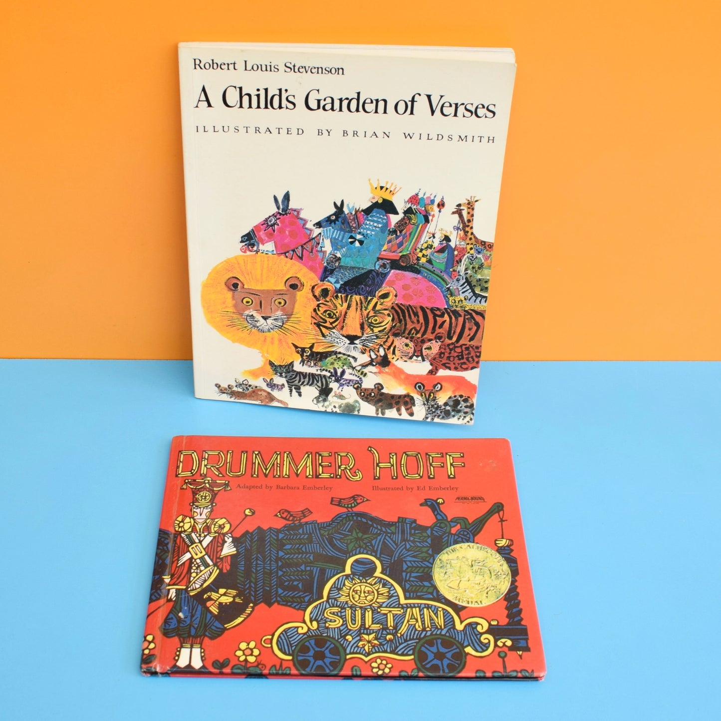 Vintage 1960s/80s Books - Drummer Hoff / A Child's Garden Of Verses by Pineapple Retro