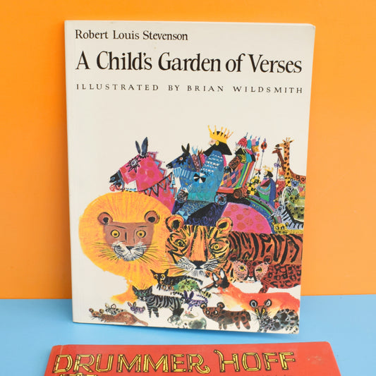 Vintage 1960s/80s Books - Drummer Hoff / A Child's Garden Of Verses by Pineapple Retro