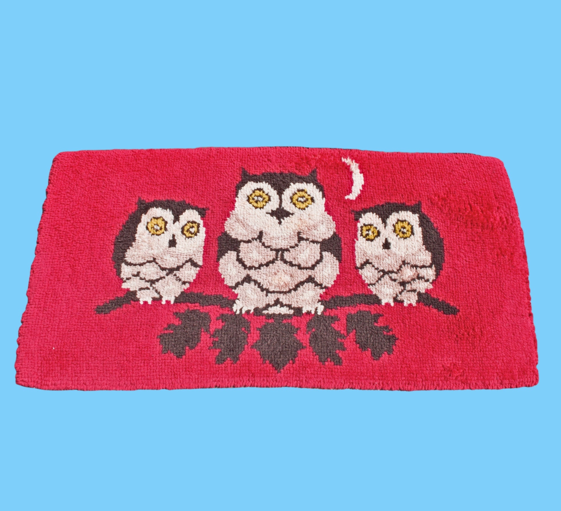 Vintage 1970s Handmade Latch Hooked Rug - Pink Owl Design by Pineapple Retro