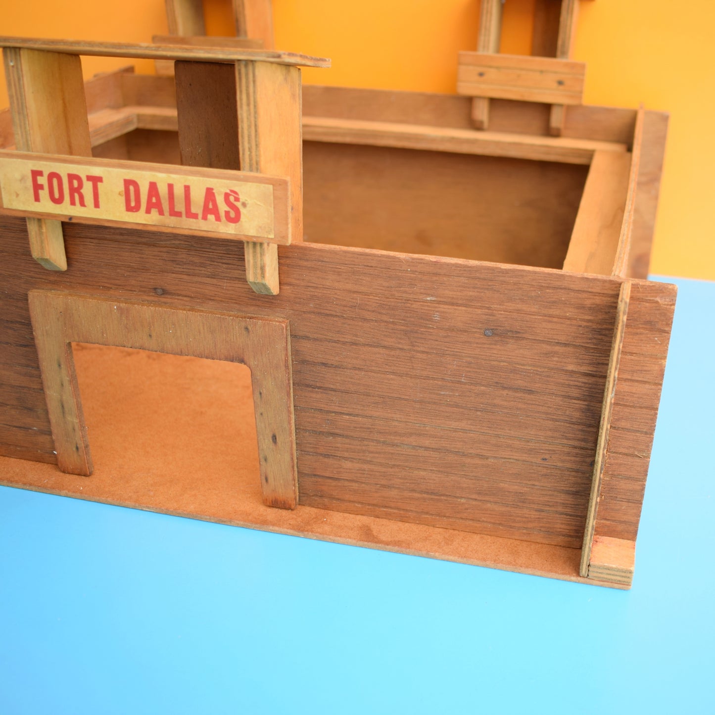 Vintage 1960s Wooden Fort Dallas Toy by Pineapple Retro