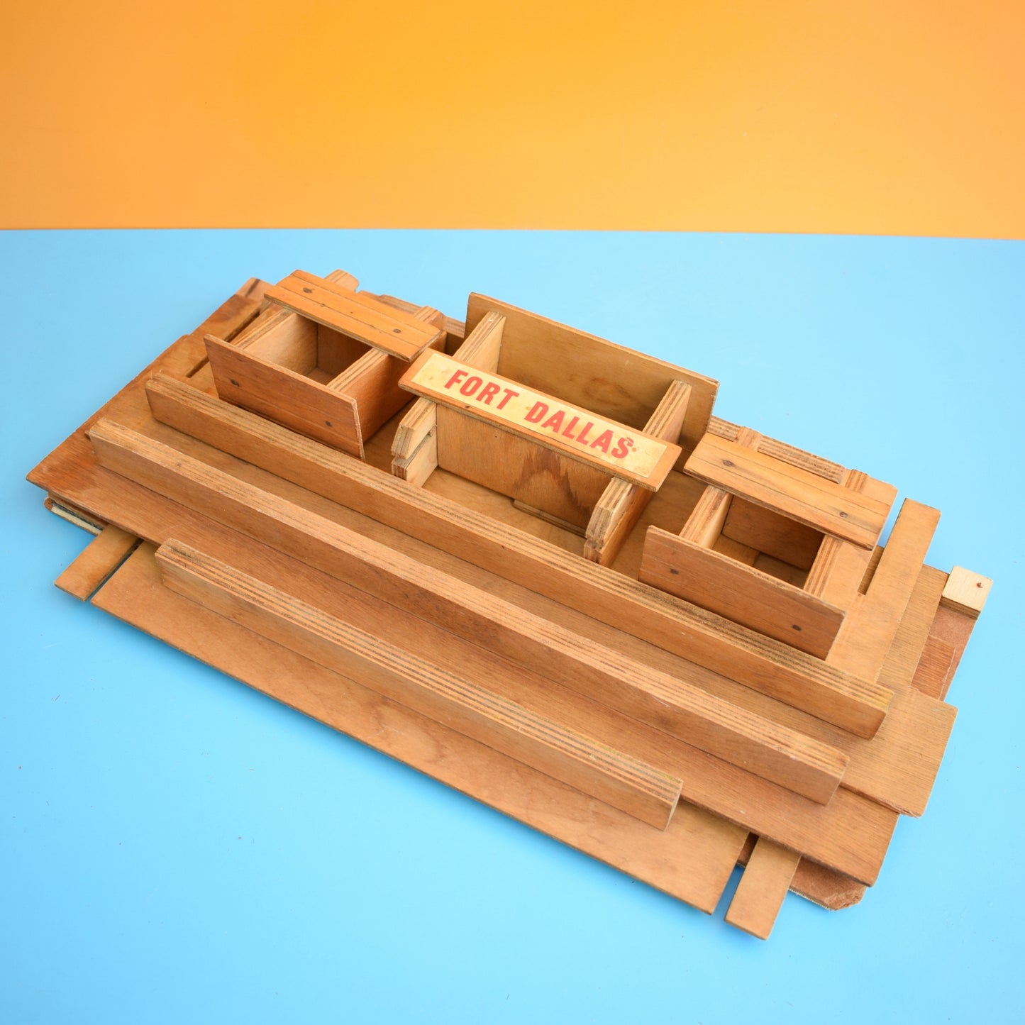 Vintage 1960s Wooden Fort Dallas Toy by Pineapple Retro