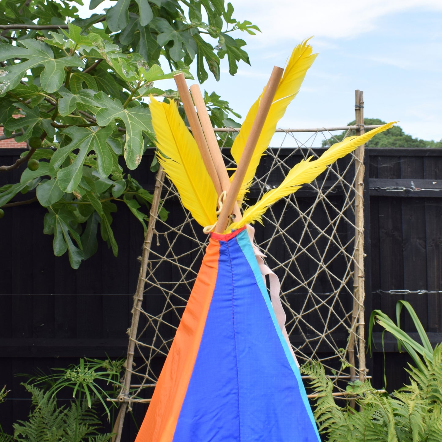 Vintage 1970s Play Wigwam/ TeePee Tent / Wendy House - Dekker Ltd by Pineapple Retro
