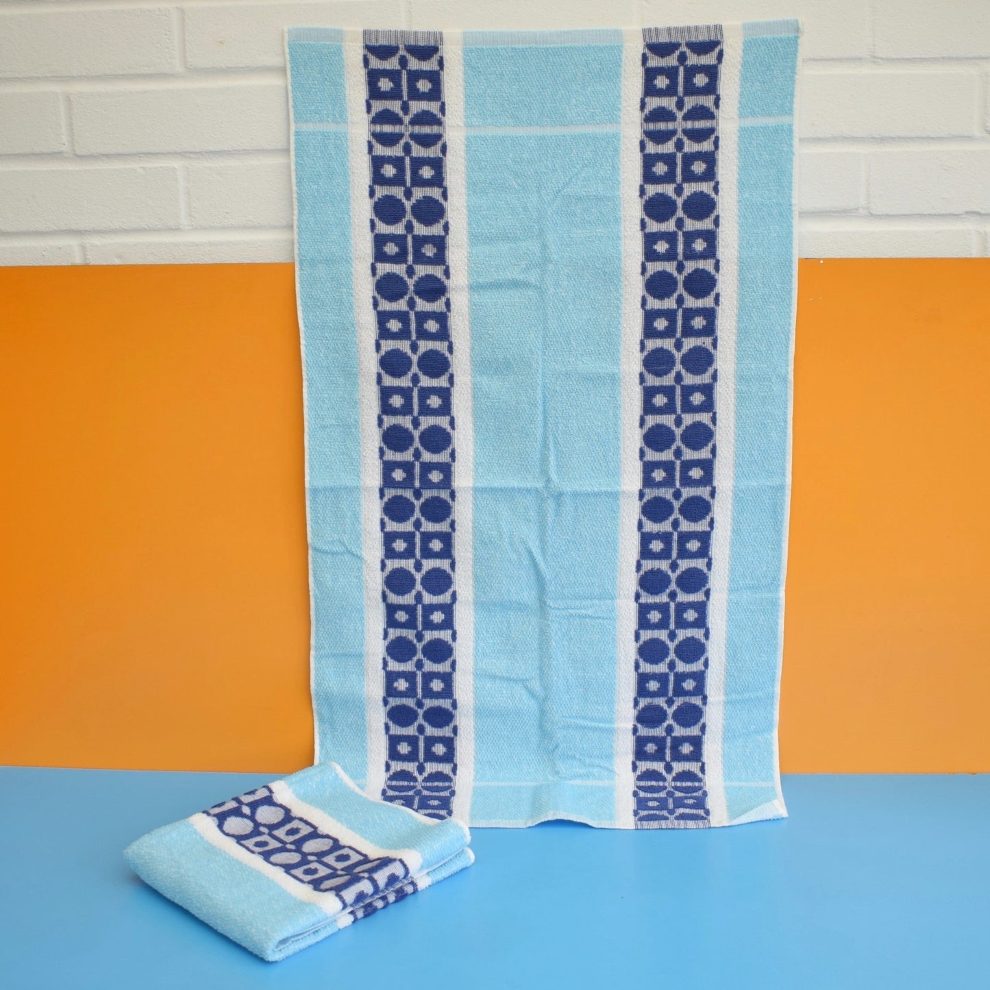 Vintage 1970s Towels - Circle Design - Blue