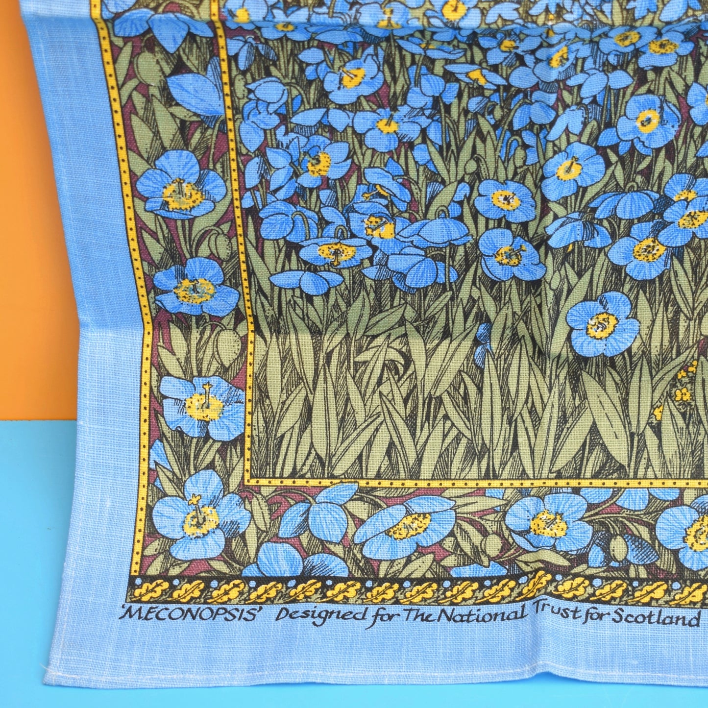 Vintage 1990s Tea Towel - Pat Albeck- Meconopdis- National Trust