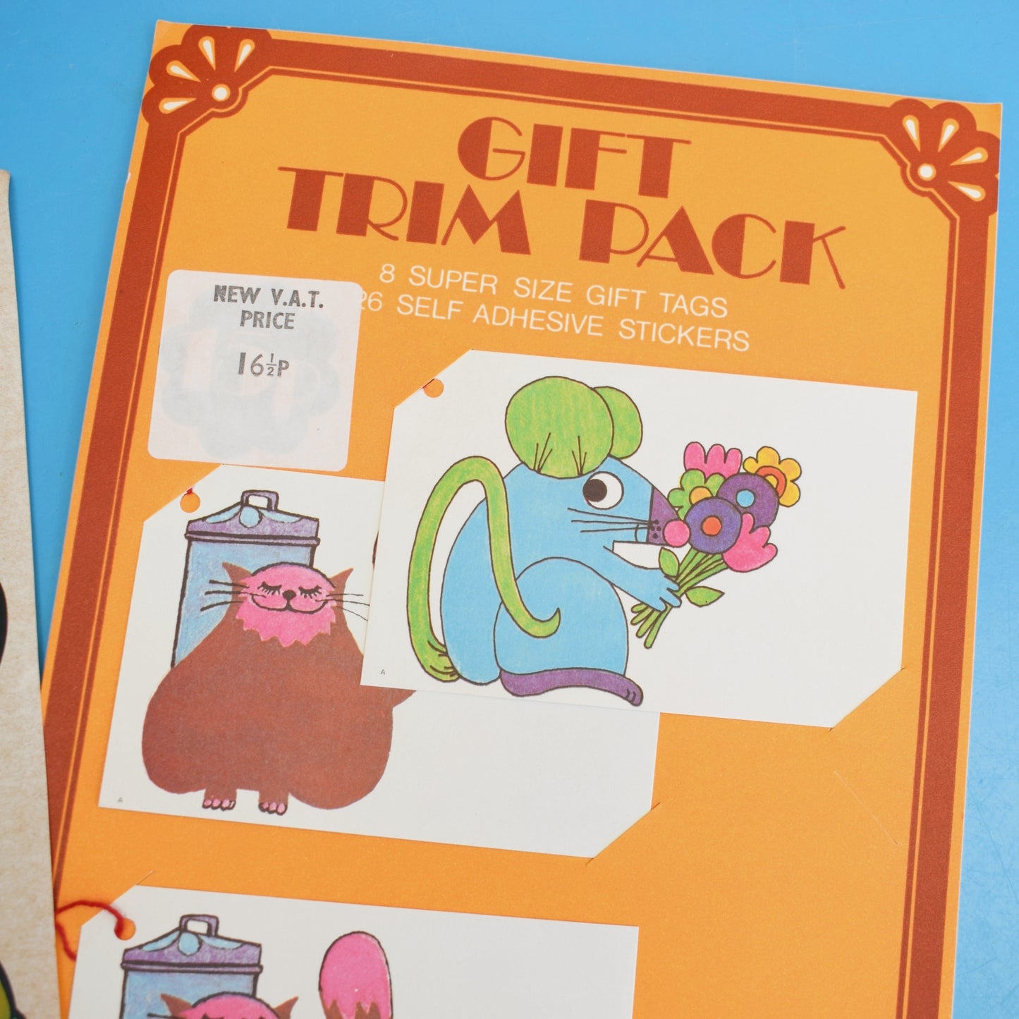 Vintage 1970s Gift Trim Pack - Stickers / Gift Tags - Amazing Animals