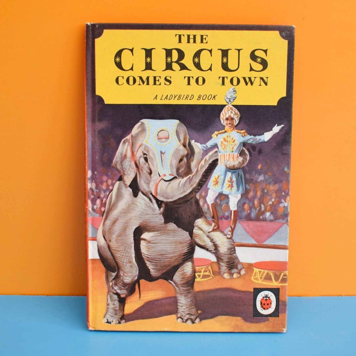 Vintage Ladybird Book - The Circus Comes To Town