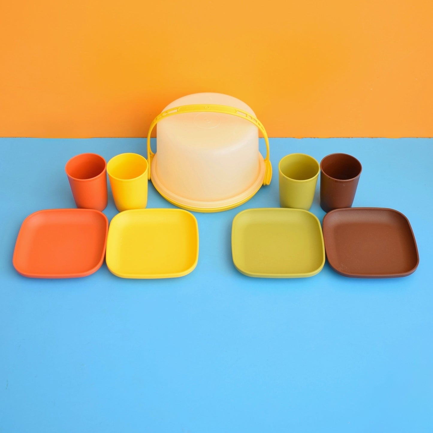 Vintage 1970s Tupperware Kids Party Set- Cups, Plates & Cake Carrier by Pineapple Retro