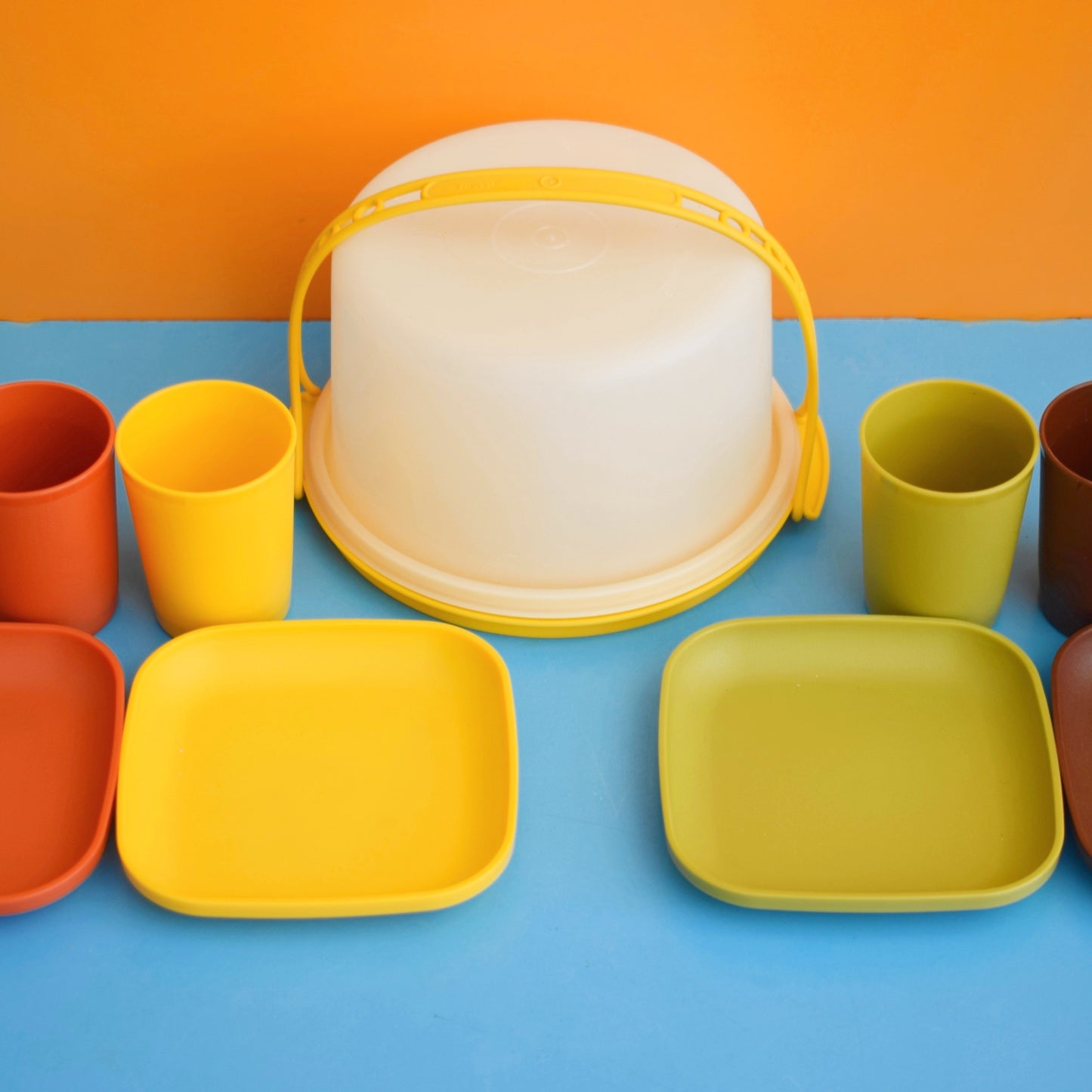 Vintage 1970s Tupperware Kids Party Set- Cups, Plates & Cake Carrier by Pineapple Retro