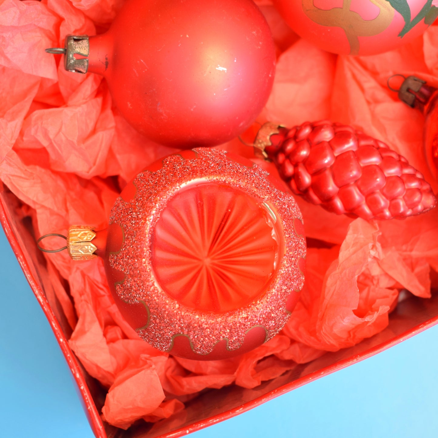 Vintage 1970s Glass Christmas Baubles - Older OXO Tin - Red & Pink