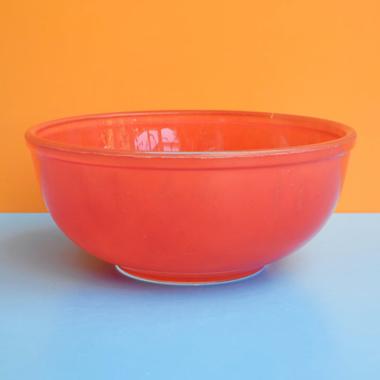 Vintage 1960s Pyrex Spray Ware Large Bowl - 4pt Red . by Vintage