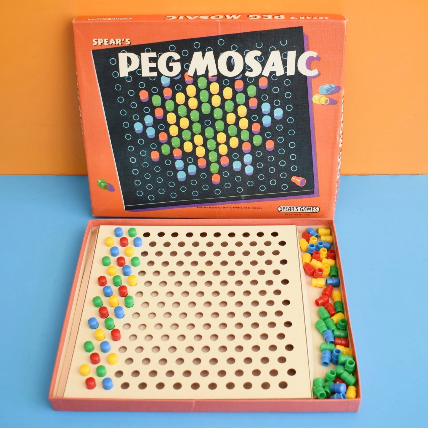 Vintage 1970s Spears Game - Peg Mosaic