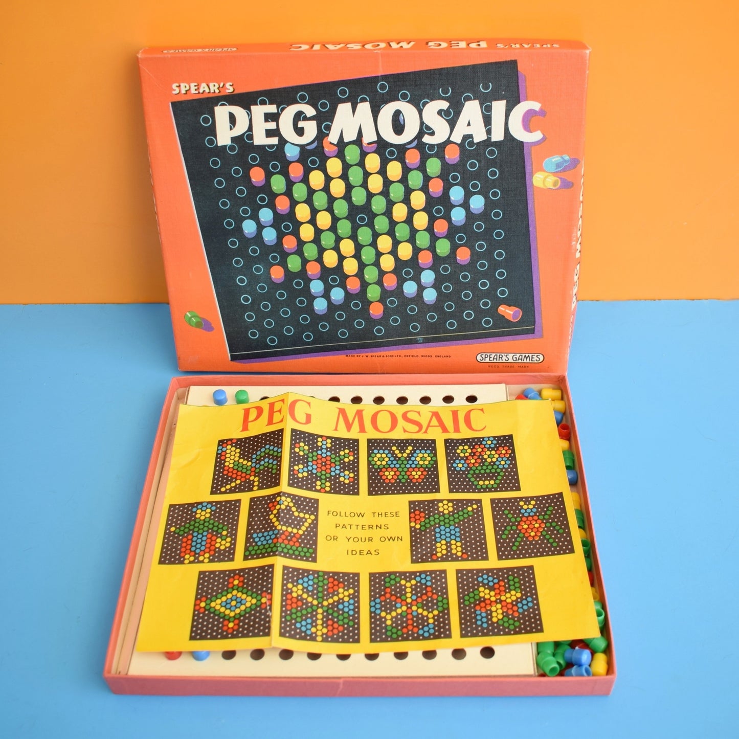 Vintage 1970s Spears Game - Peg Mosaic
