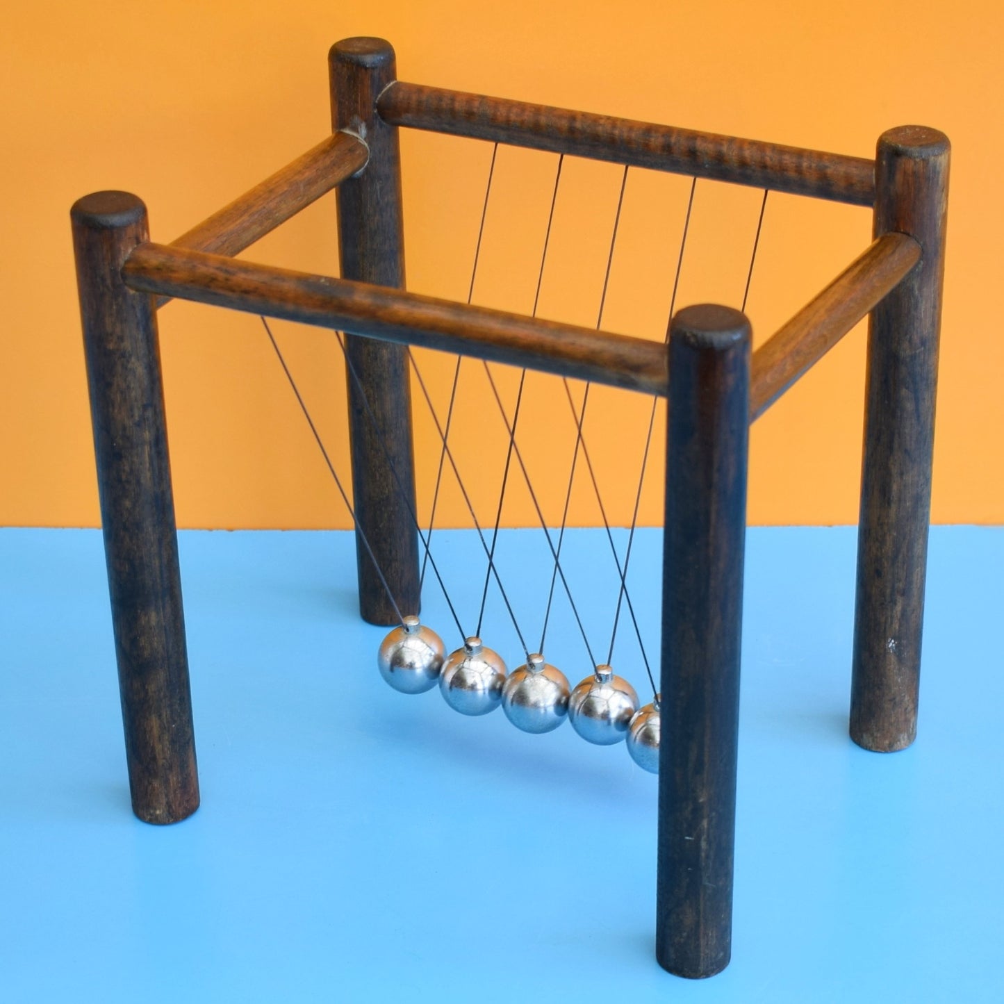 Vintage 1980s Newtons Cradle Executive Desk Toy - Wooden