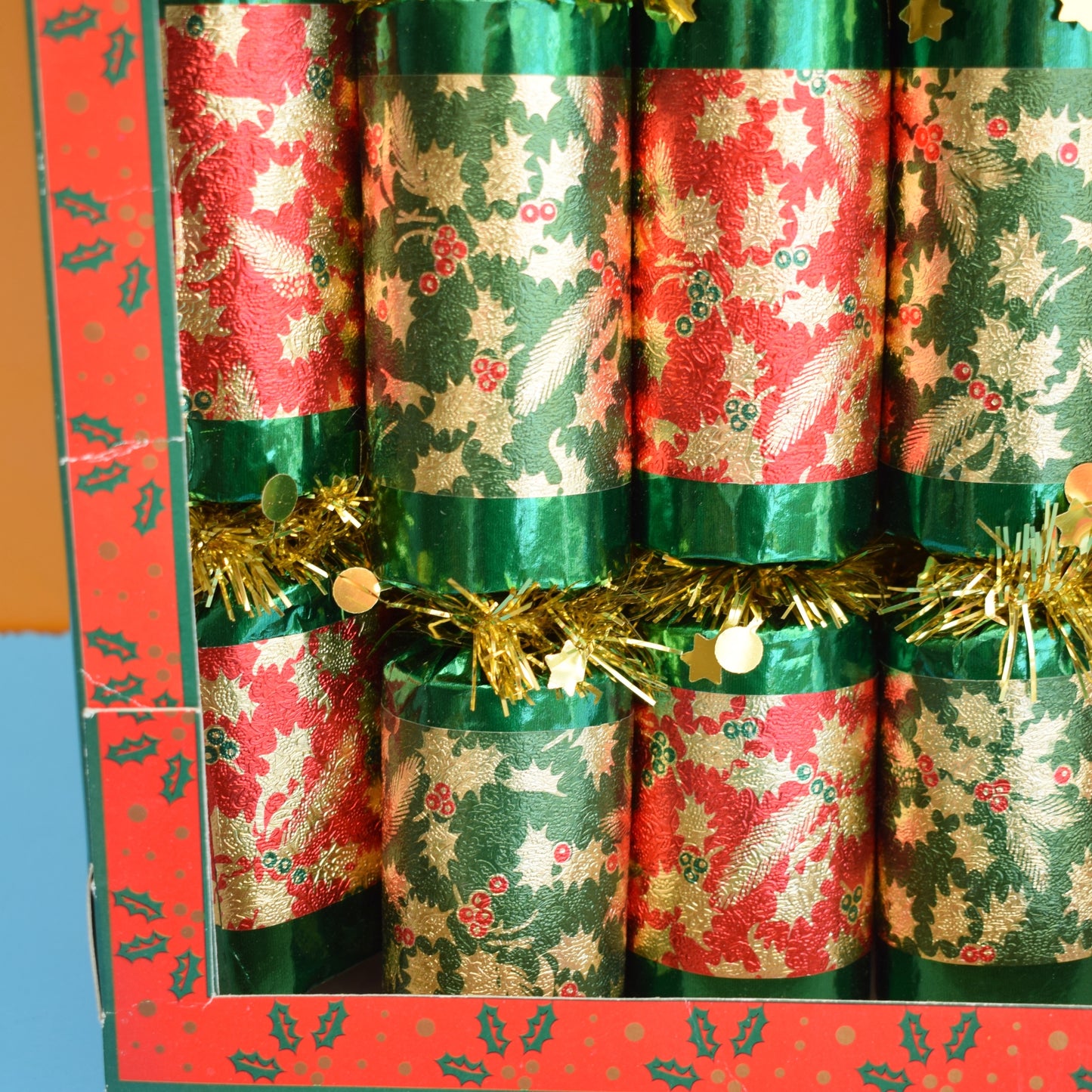 Vintage 1990s Christmas Crackers - Red & Green (Boxed) x6 by Pineapple Retro