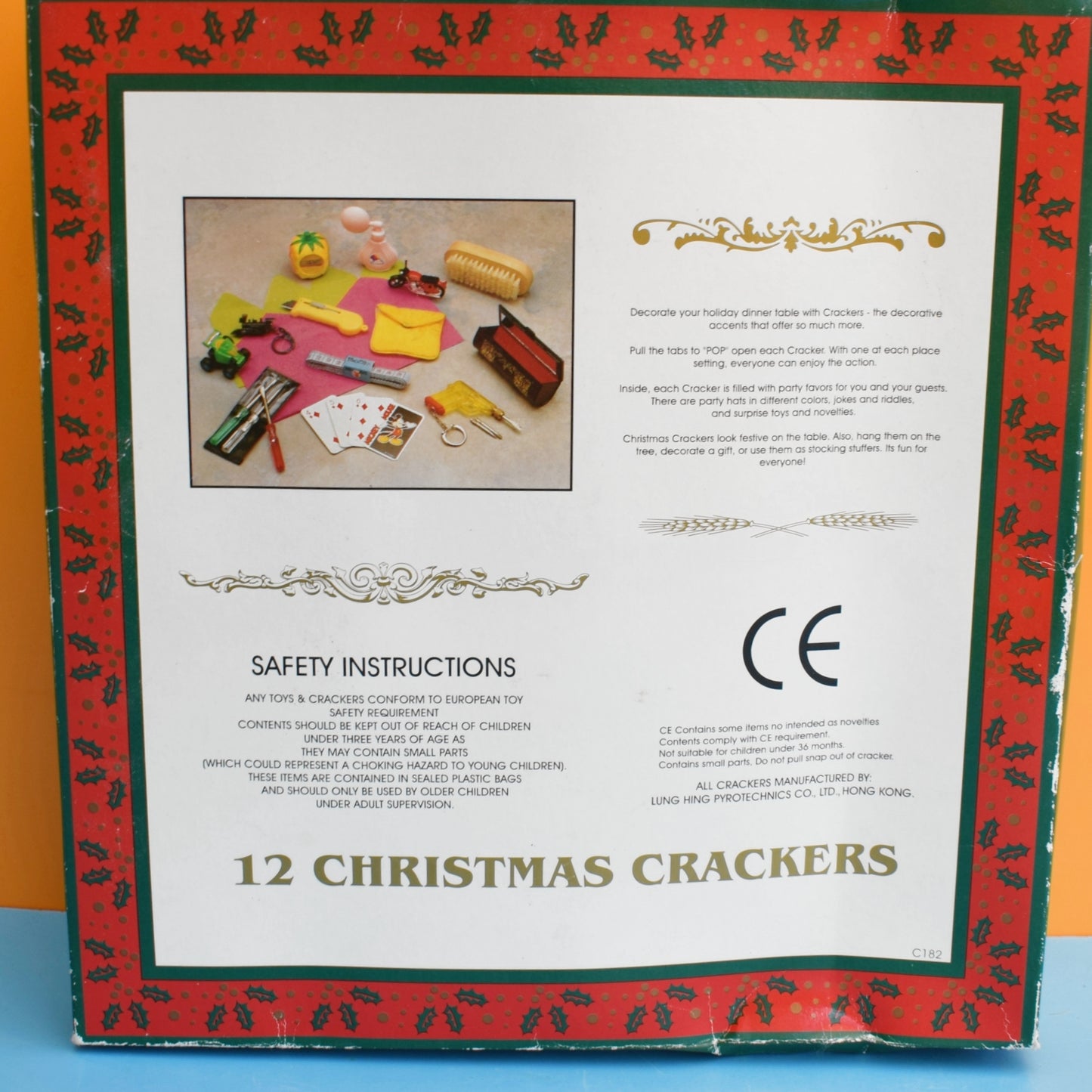 Vintage 1990s Christmas Crackers - Red & Green (Boxed) x6 by Pineapple Retro