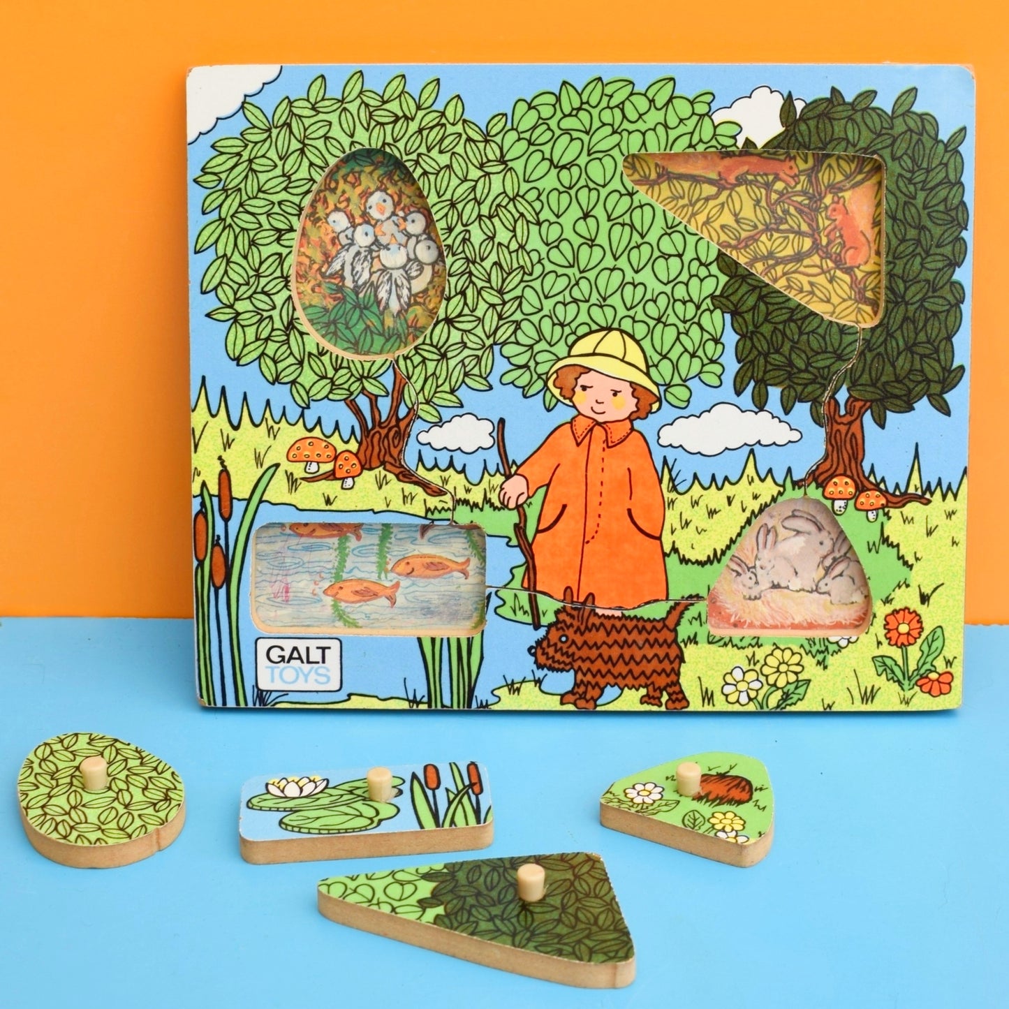 Vintage 1970s Wooden / Melamine Jigsaw Puzzles - Galt - Beach / Park