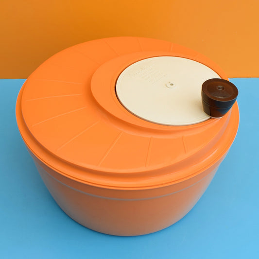 Vintage 1970s Salad Spinner - Orange Plastic .