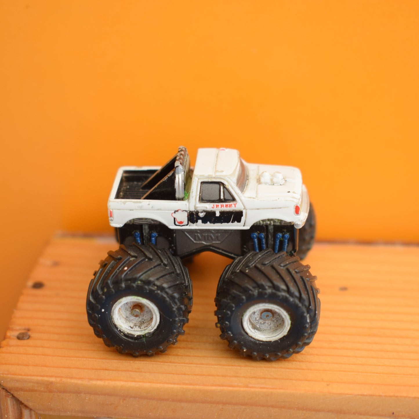 Vintage 1990s Matchbox Micro Machines / Mini Cars by Pineapple Retro