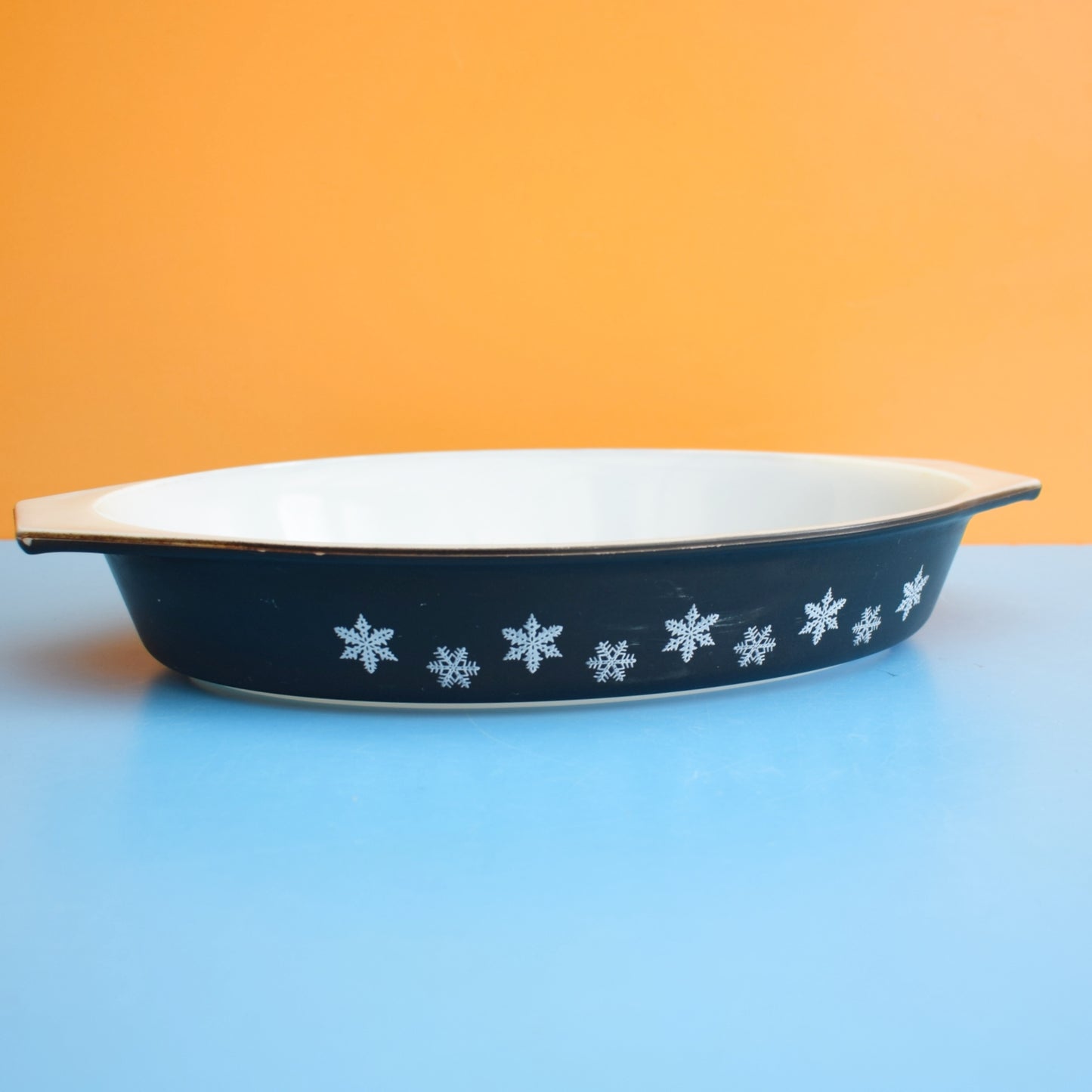 Vintage 1950s Pyrex Oval Dish - Snowflake Black