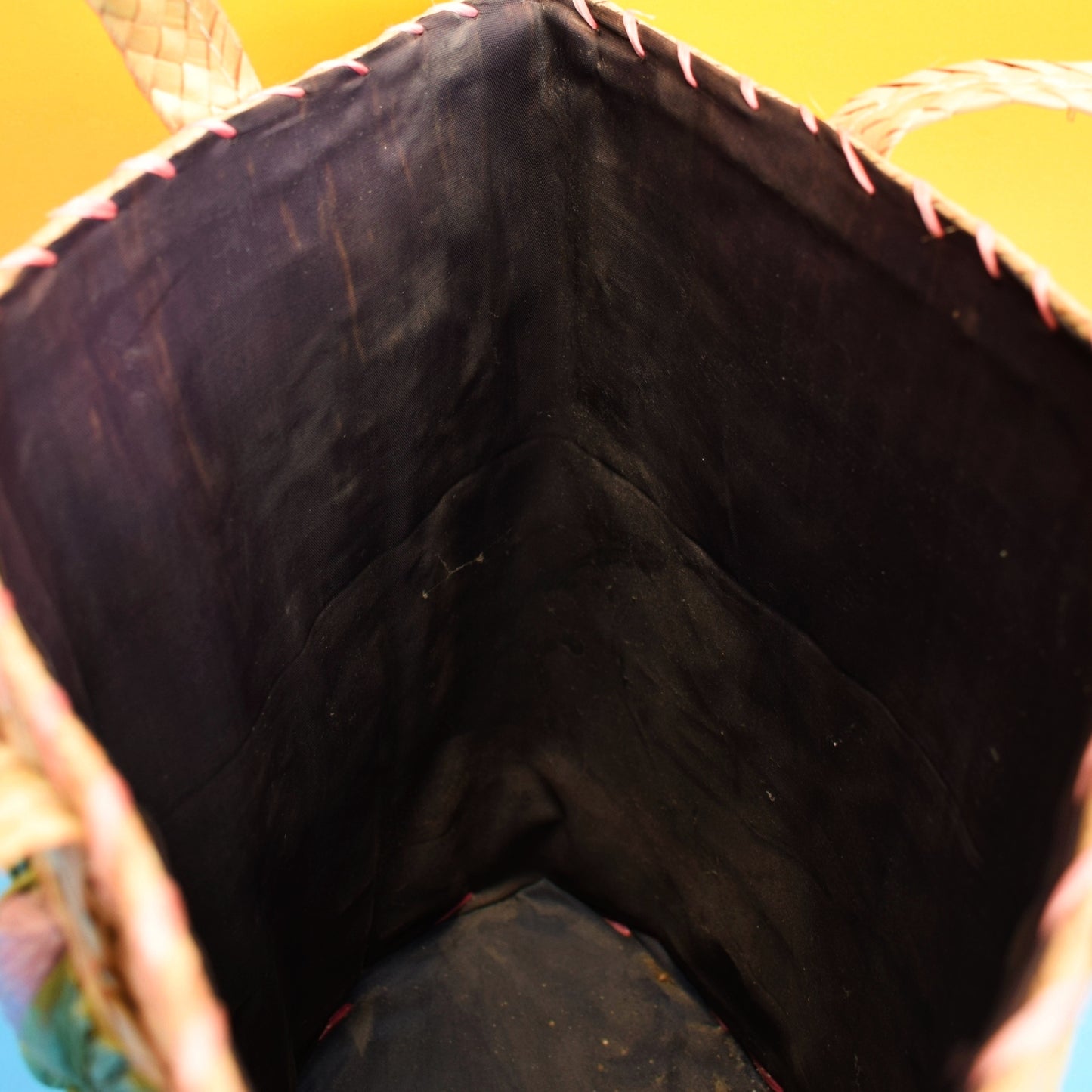 Vintage 1960s Straw / Raffia Bag - Lined - Pretty Flowers & Shells