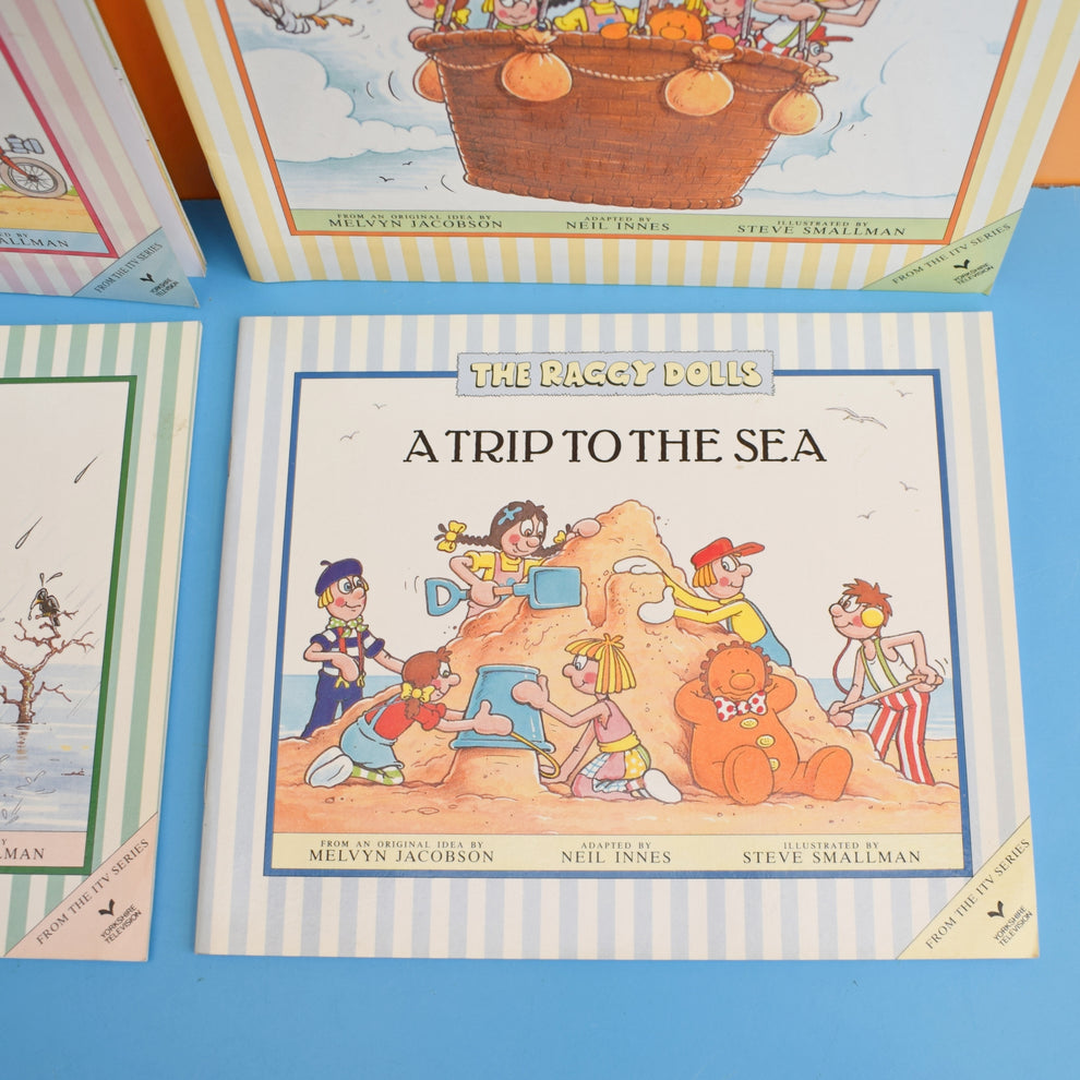 Vintage 1980s Books - The Raggy Dolls x4 – Pineapple Retro