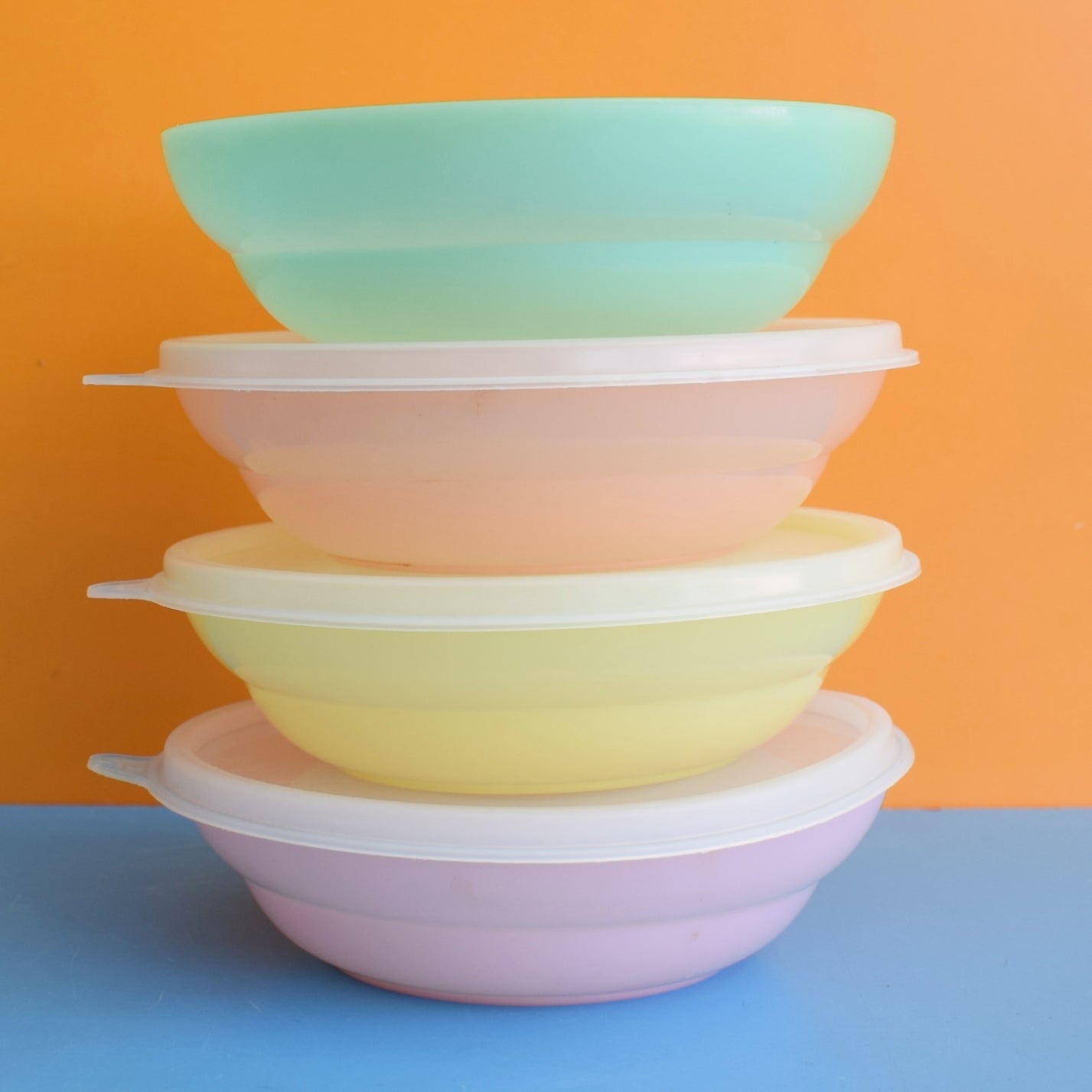 Vintage 1960s Tupperware Bowls- Pastel x4