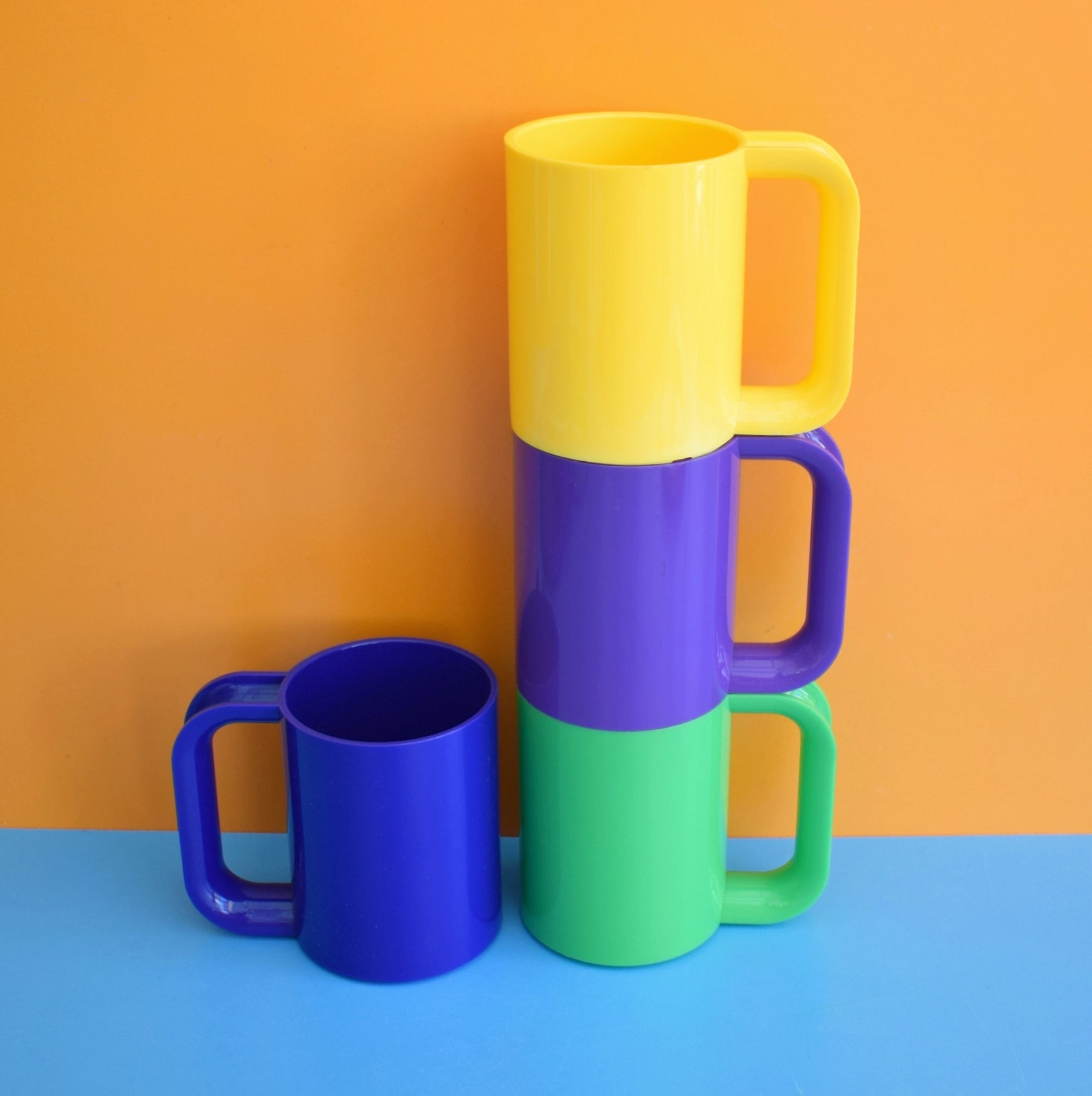 Vintage 1970s Melamine Plastic Mugs & Plates - Heller - Max by Pineapple Retro