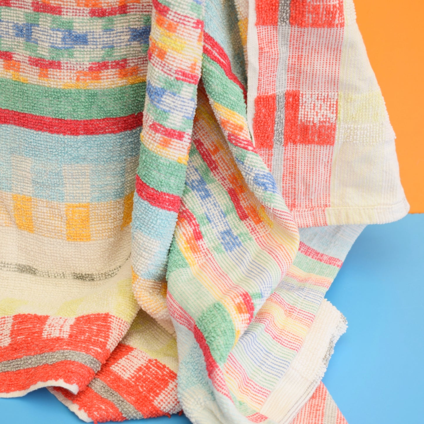 Vintage 1960s Cotton Bath Towel - Checks