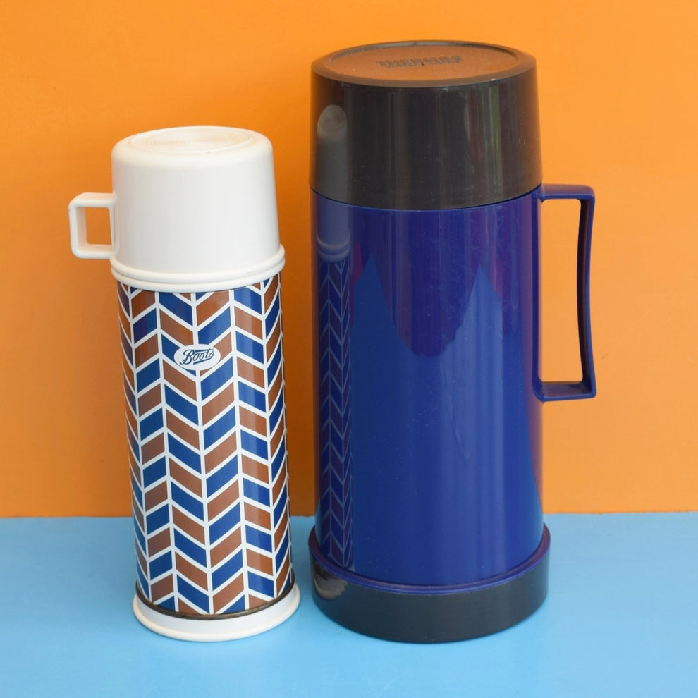 Vintage 1970s Plastic Thermos Flasks - Various – Pineapple Retro