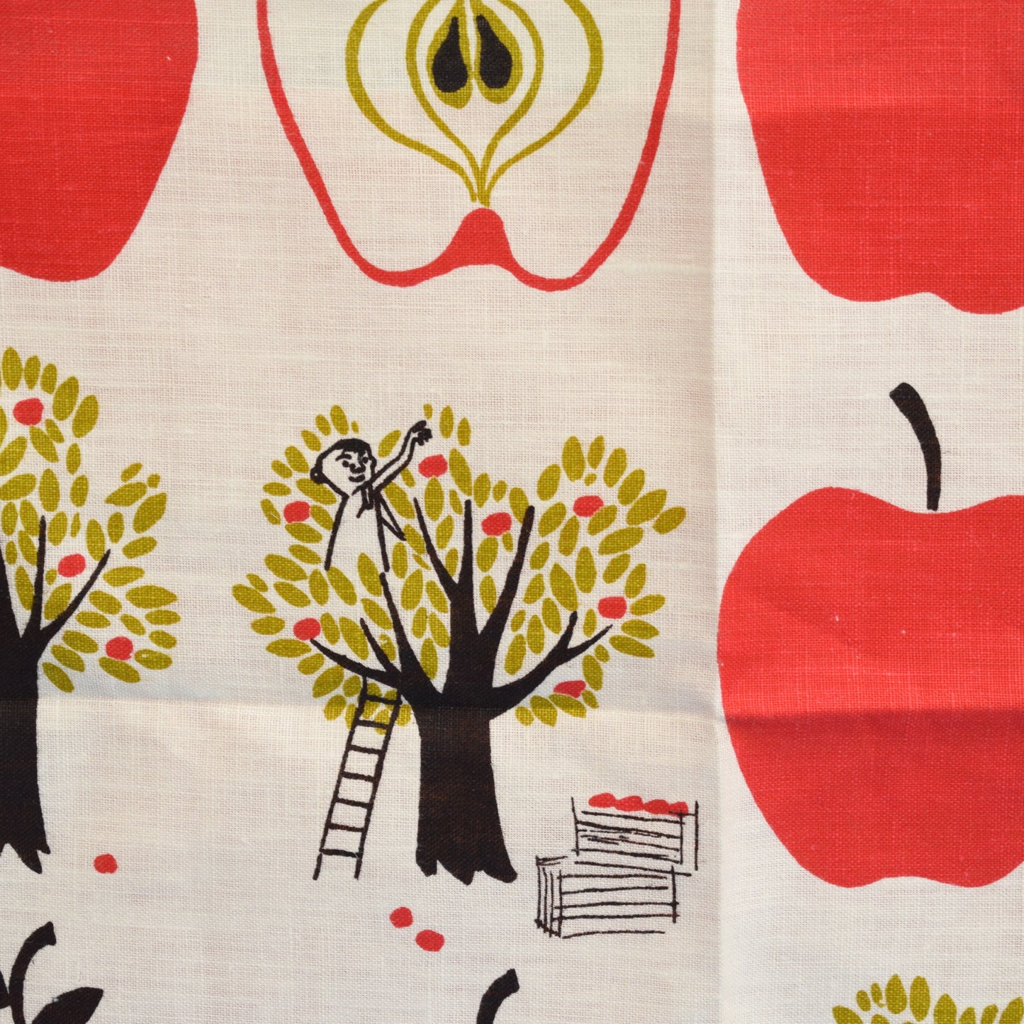 Vintage 1960s Tea Towel - Red apples- York Street by Vintage