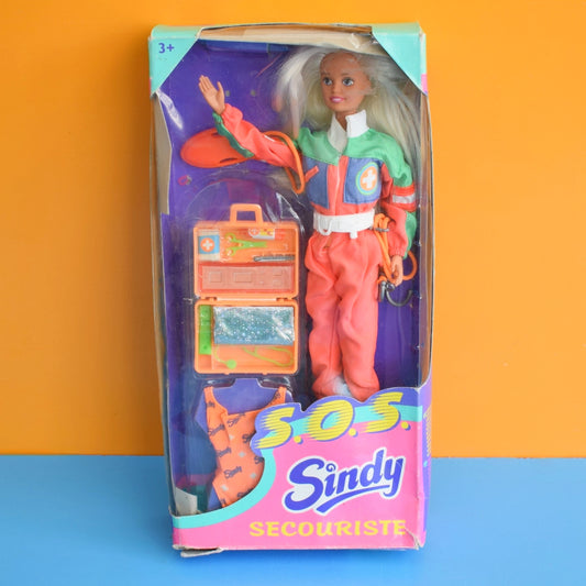 Vintage 1990s Sindy SOS Secouriste Rescue Doll - Boxed