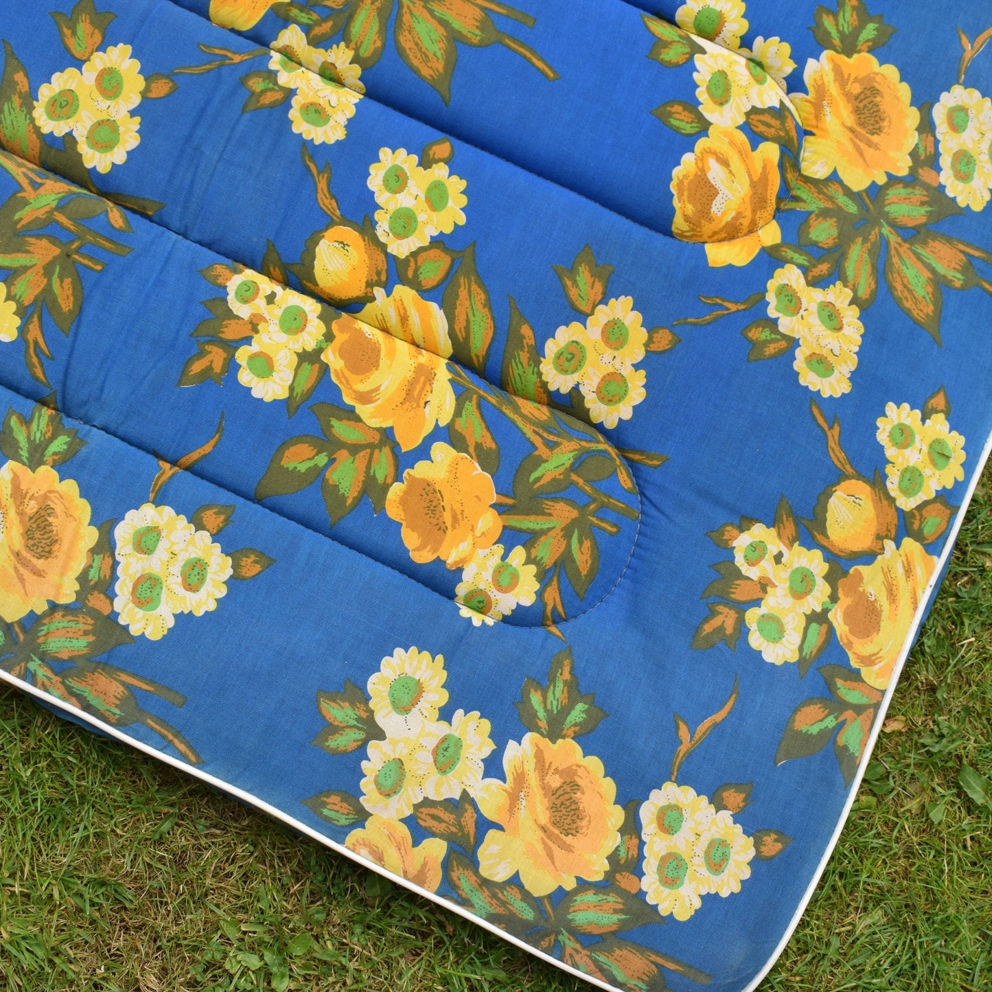 Vintage 1970s Padded Long Cushion / Lounger Mattress - Blue Flowers