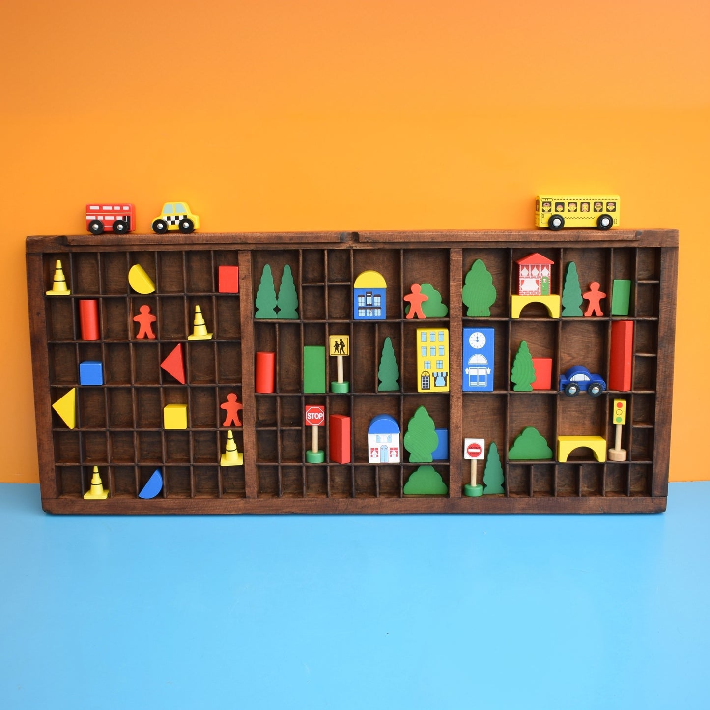 Vintage 1950s Wooden Printers Tray - Collection Display .