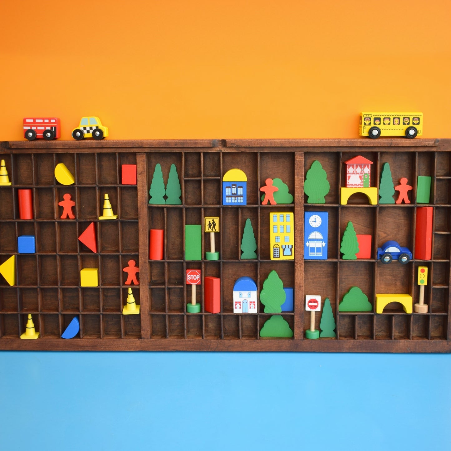 Vintage 1950s Wooden Printers Tray - Collection Display .