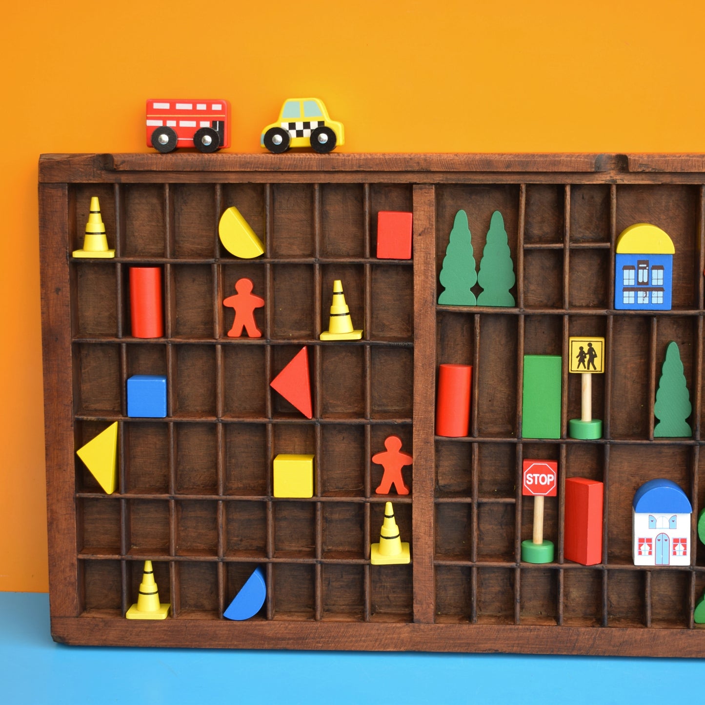 Vintage 1950s Wooden Printers Tray - Collection Display .