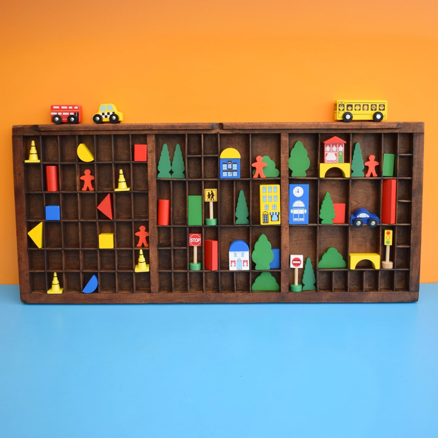 Vintage 1950s Wooden Printers Tray - Collection Display .