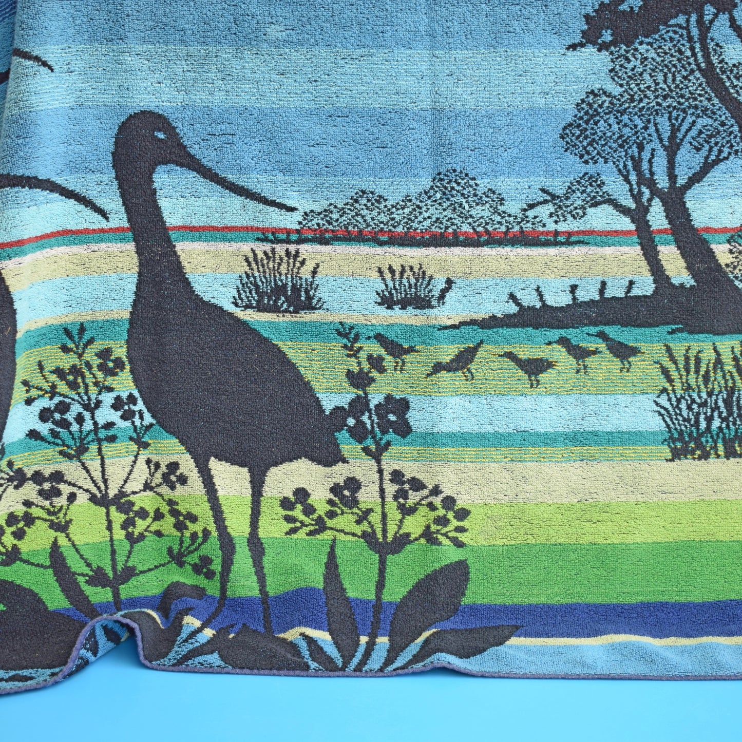 Vintage 1980s Beach Towel - Blue/Green Bird