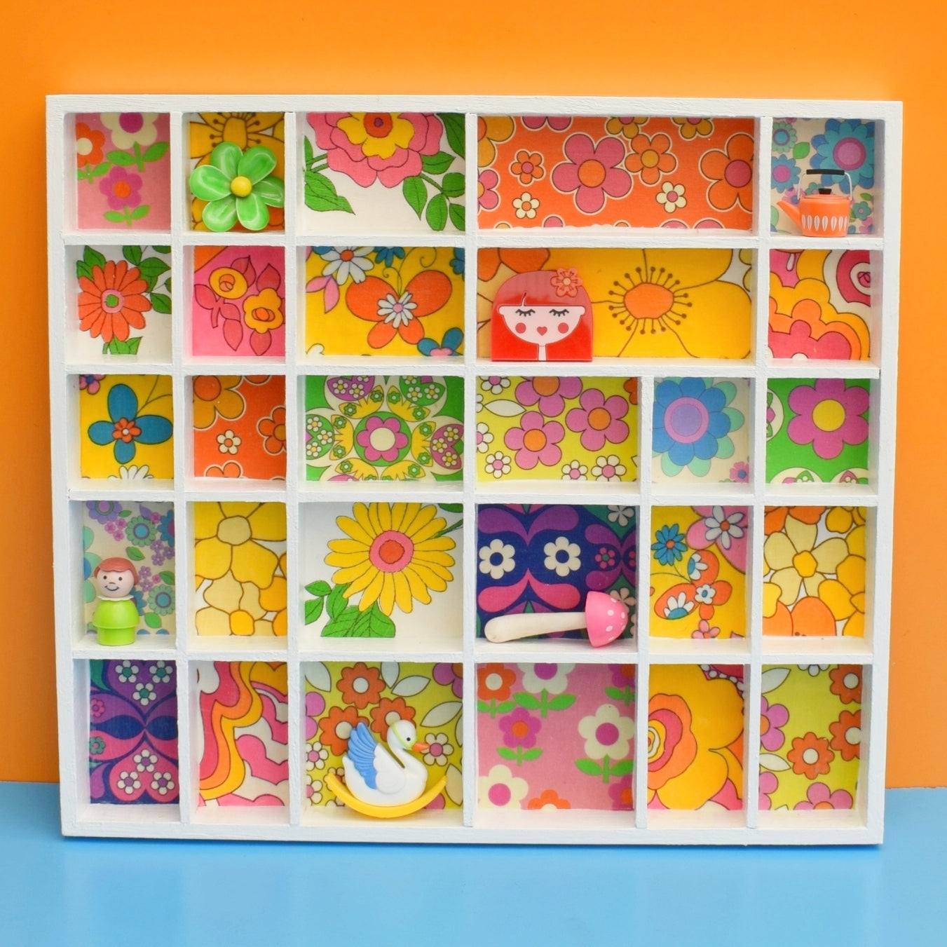 Vintage Retro Larger Wooden Display Unit - Wallpapered - Alice Apple