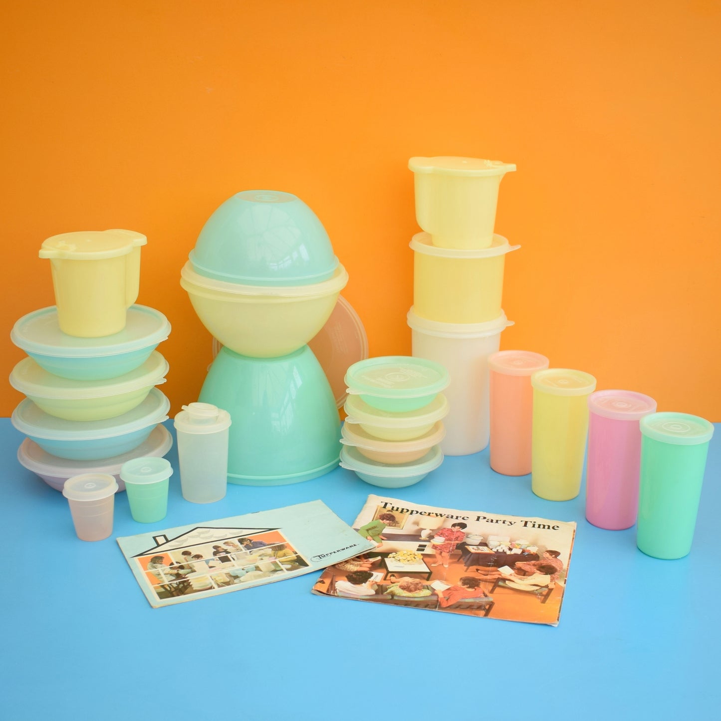Vintage 1960s Plastic Tupperware Lidded Containers - Pastel Colours . by Pineapple Retro