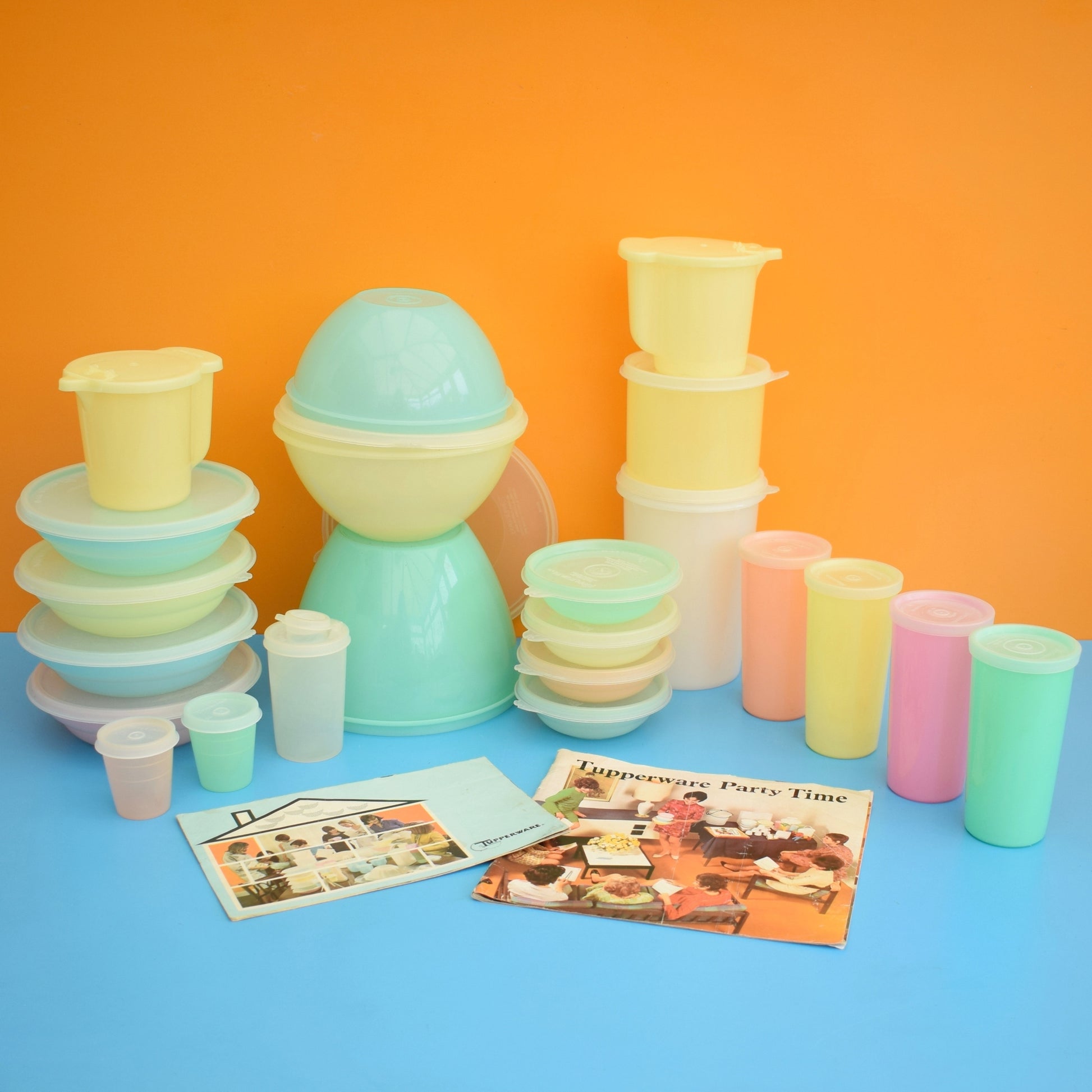 Vintage 1960s Plastic Tupperware Lidded Containers - Pastel Colours . by Pineapple Retro