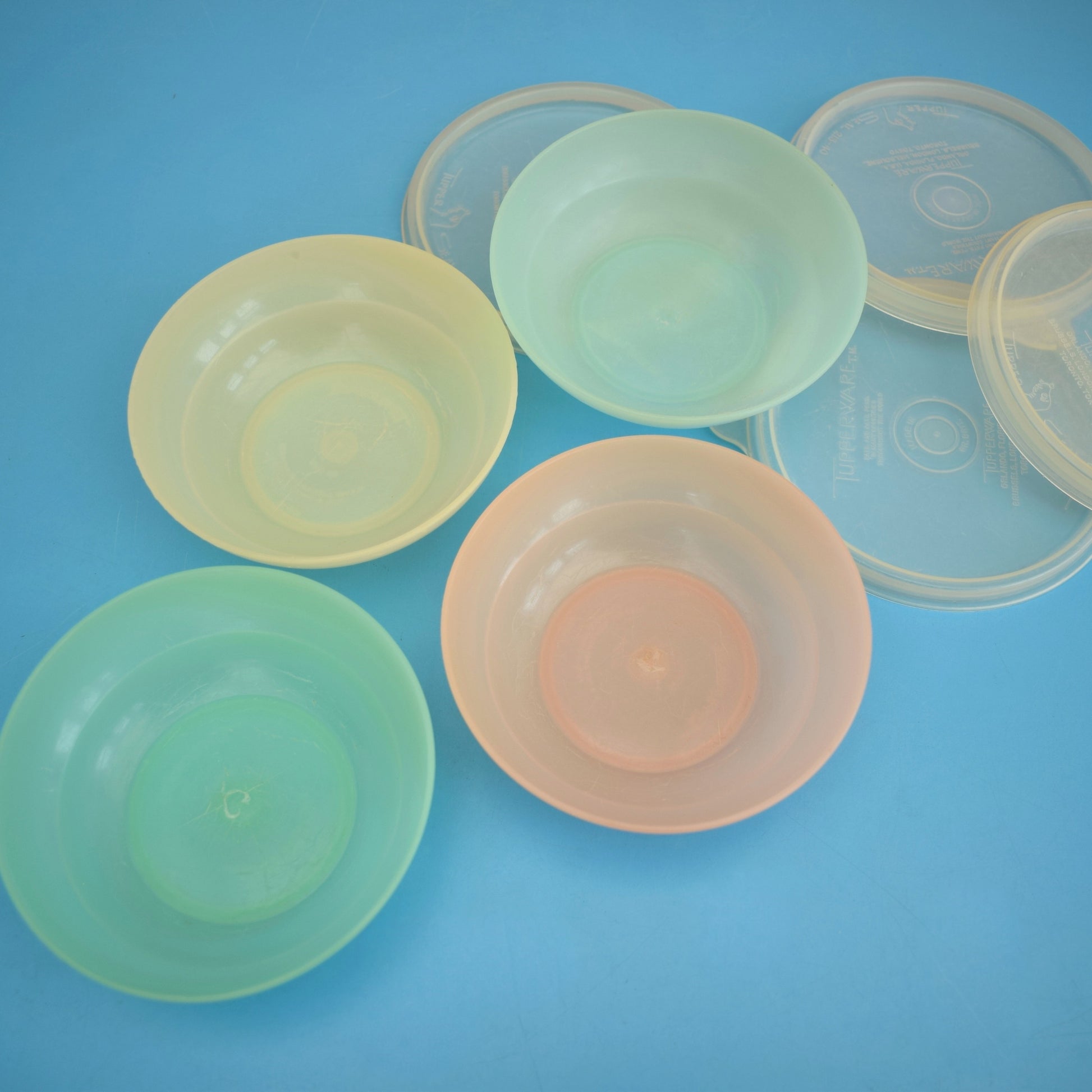 Vintage 1960s Plastic Tupperware Lidded Containers - Pastel Colours . by Pineapple Retro