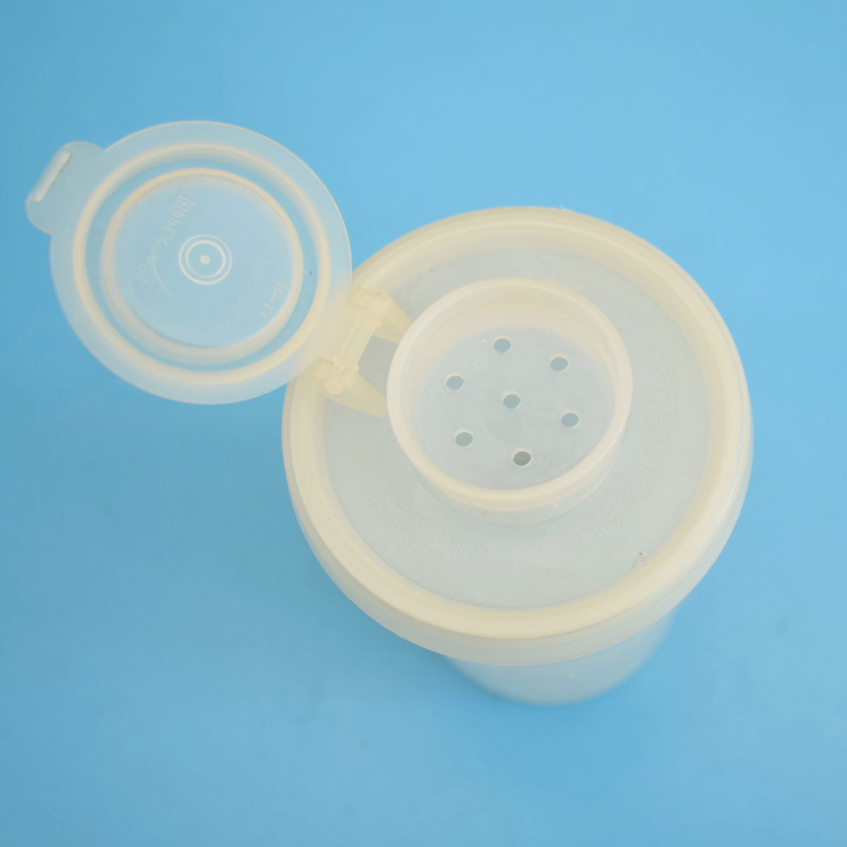 Vintage 1960s Plastic Tupperware Lidded Containers - Pastel Colours . by Pineapple Retro