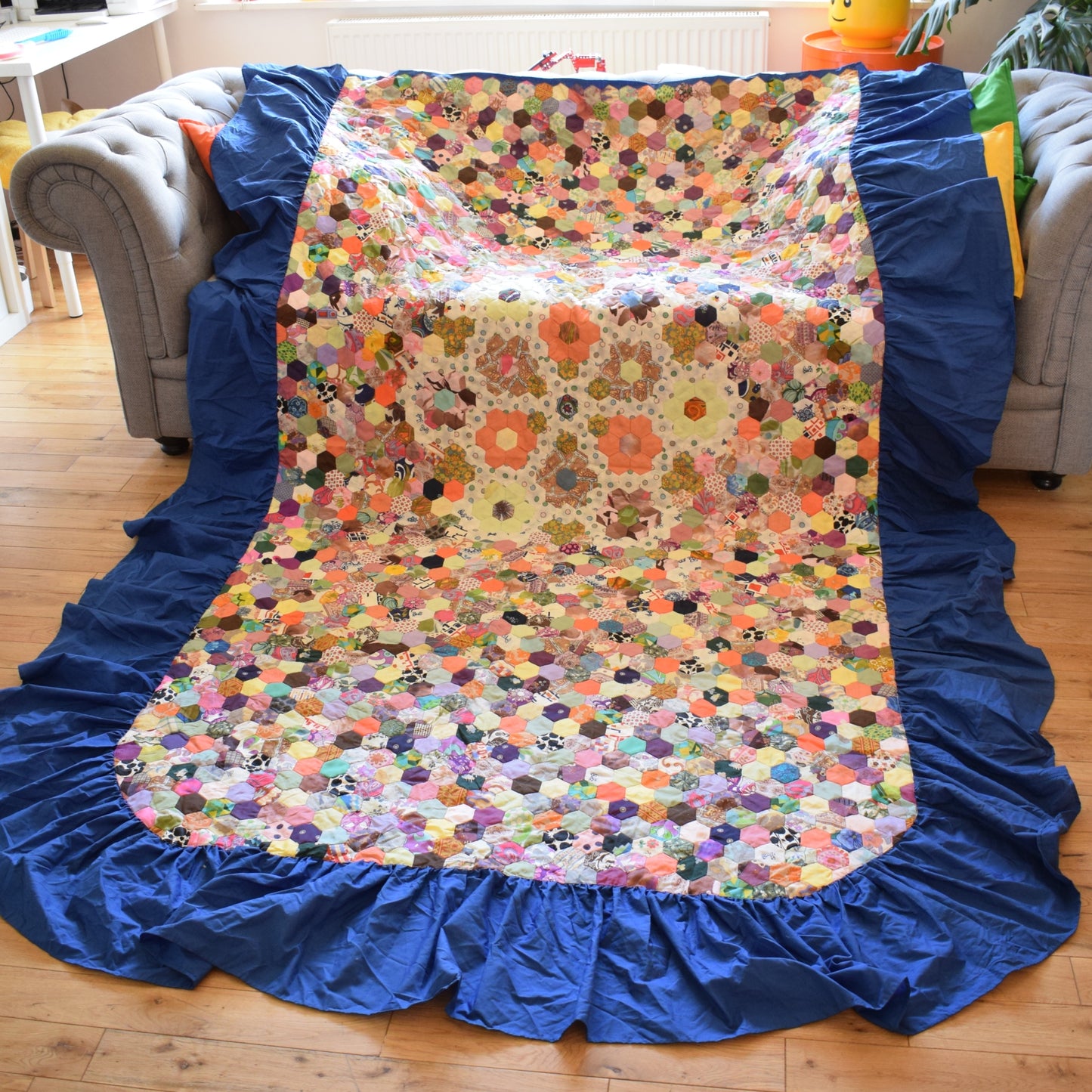 Vintage 1970s Fabric Patchwork Quilt / Bedcover